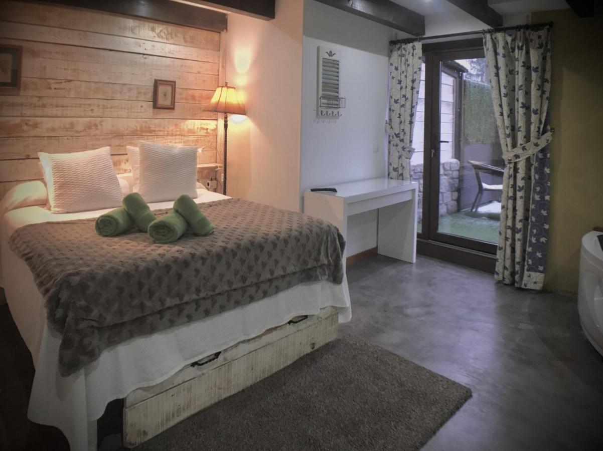 Albergue Boi Romanic Suites Barruera Ngoại thất bức ảnh