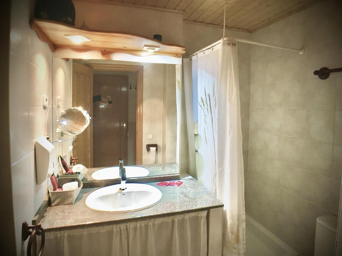 Albergue Boi Romanic Suites Barruera Ngoại thất bức ảnh